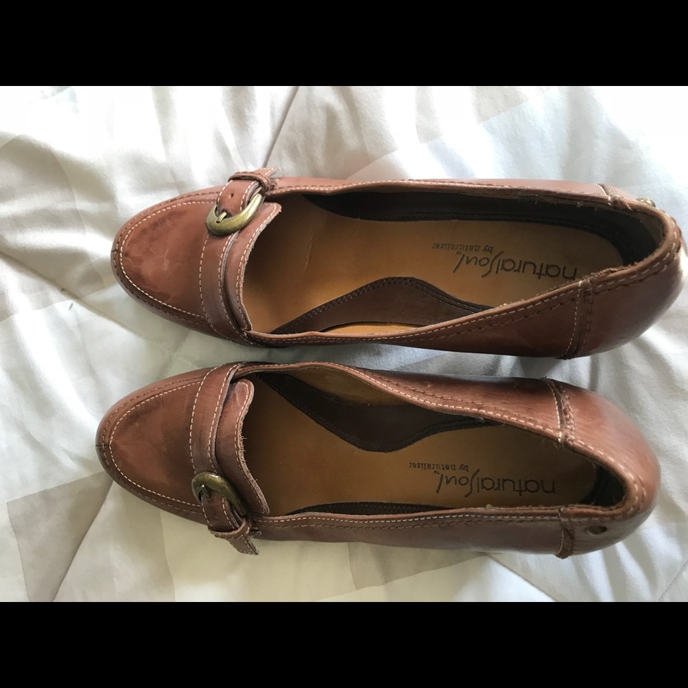 Naturalizer Brown Heels